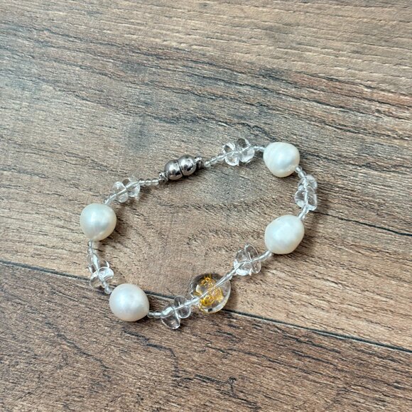 Hello Kitty Bracelet - Picture 1 of 4